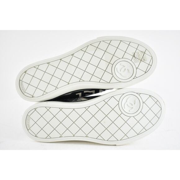Chanel 20P Black White Fabric CC Logo Flat High Top Runner Trainer Sneaker 37 - Picture 10 of 10